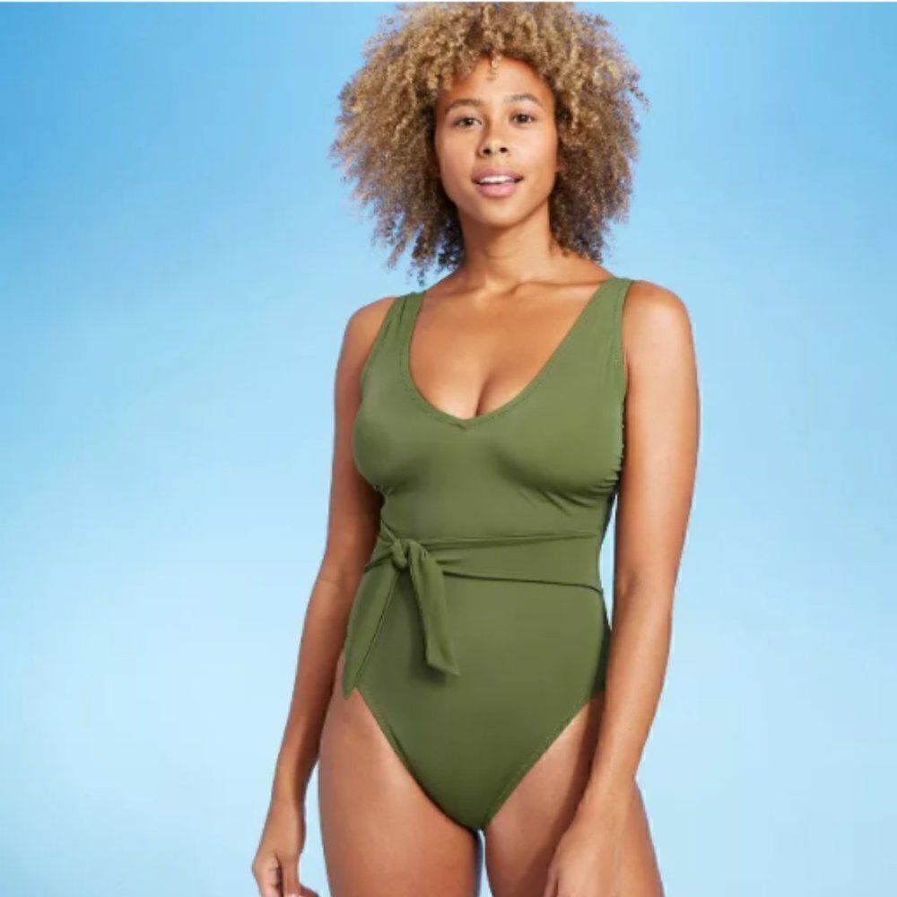 NWT Shade & Shore size medium olive green swimsuit